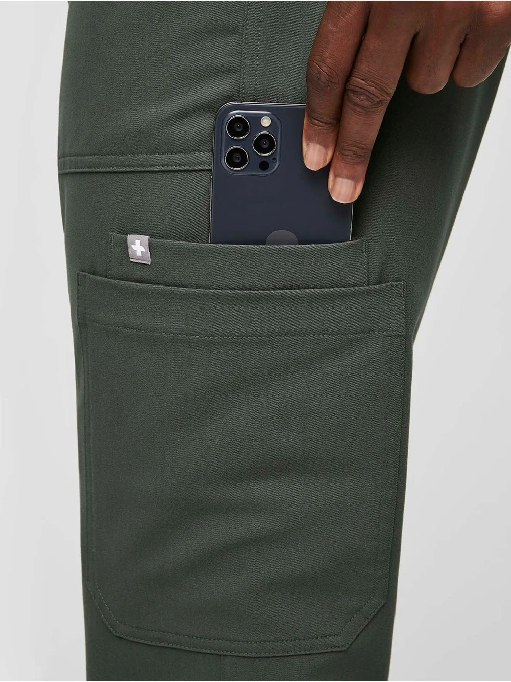 NWT Figs Men’s Moss Olive Green Cairo Cargo Straight-Leg Scrub Pants Size XL